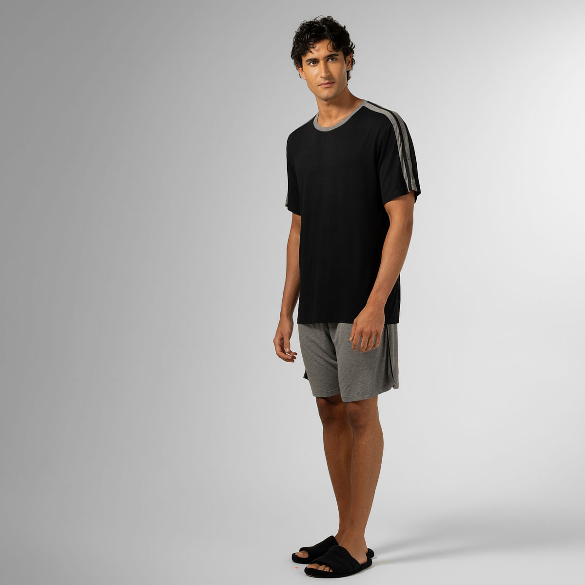 06 05 00 10 Pijama Kevin Preto Mescla 003